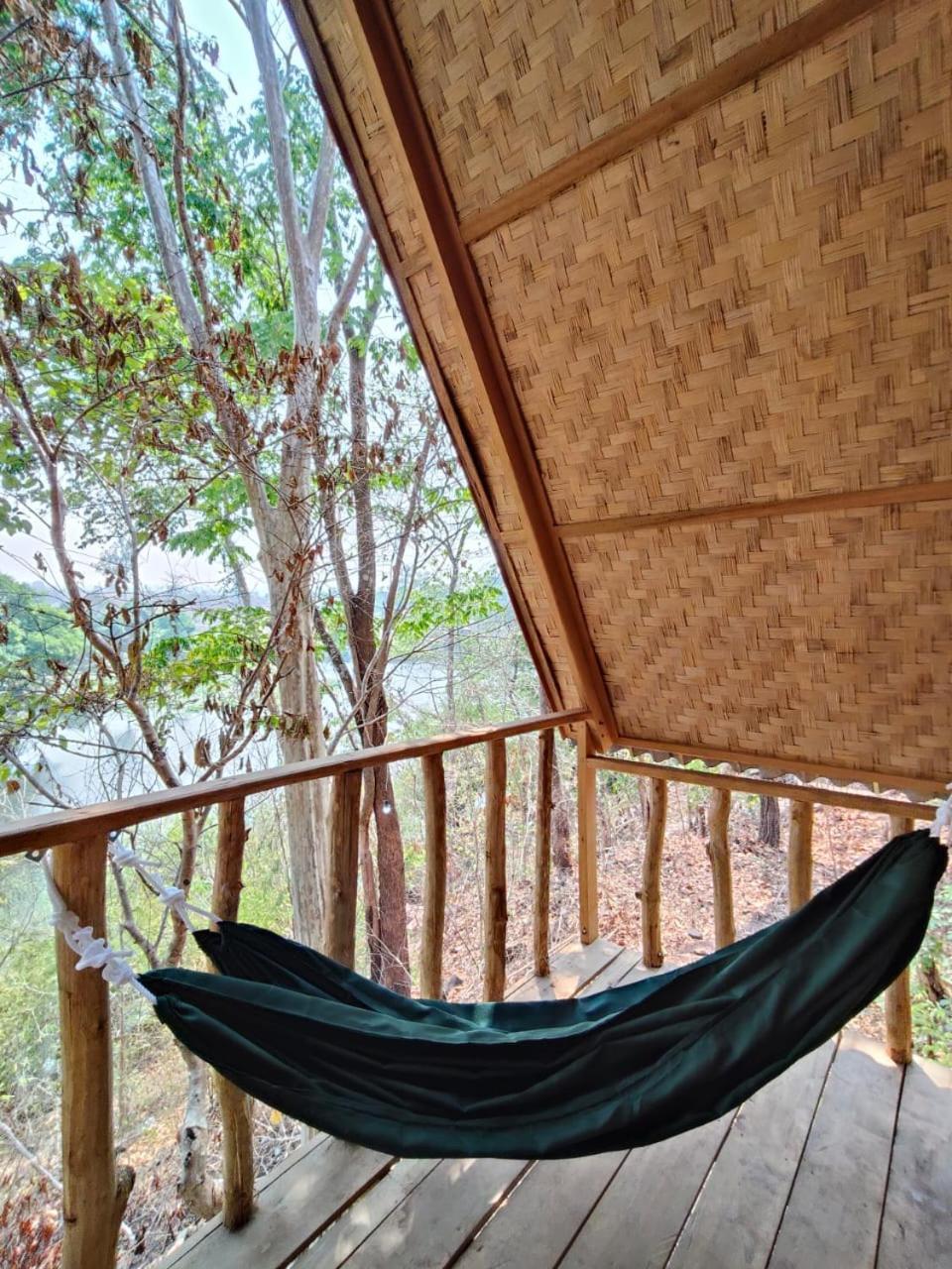 Fandee Island Treehouses & Ziplines - Tad Lo, Bolaven Loop Pakse Ban Kiangtat Exterior foto